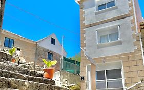 A Casa De Santos
